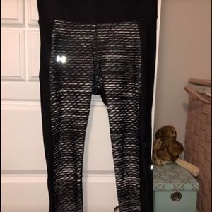 Under Armour crop leggings